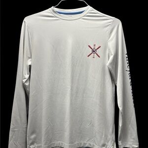 Vineyard Vines Active Wear: White Long Sleeve Shirt with Ski Theme